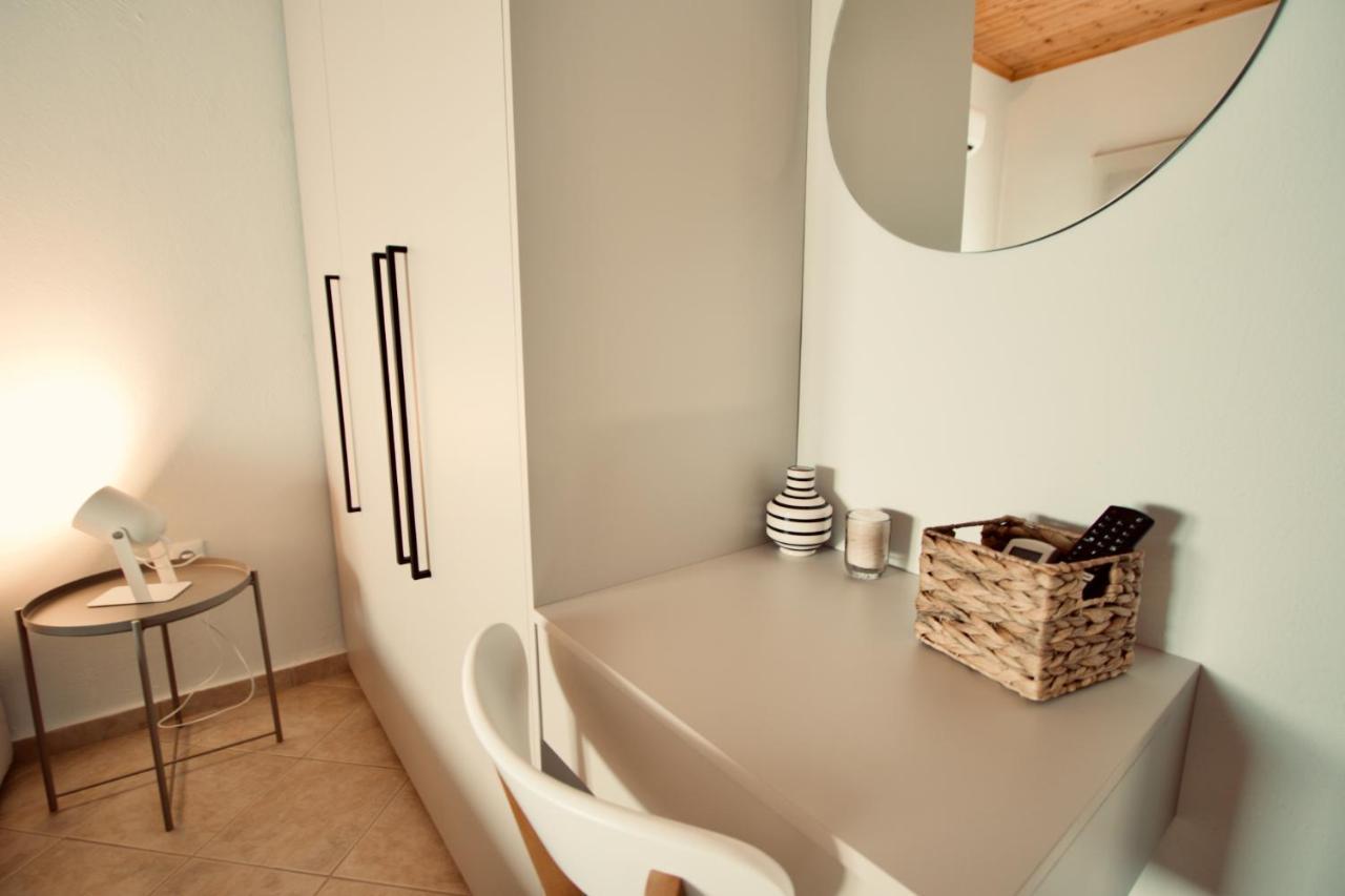 Enalio Beach House Nea Kallikrateia エクステリア 写真